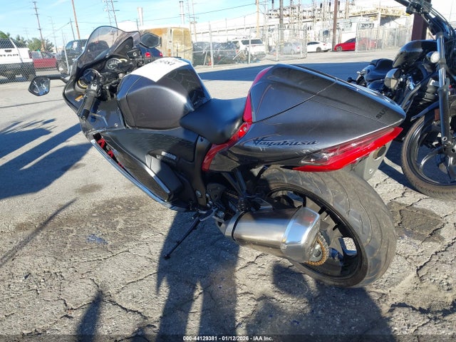Suzuki GSX1300 RR 2024 JS1EJ11D4R7100093 Image 3