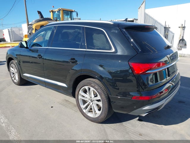 2025 AUDI Q7 WA1ACBF77SD004743 Photo 2