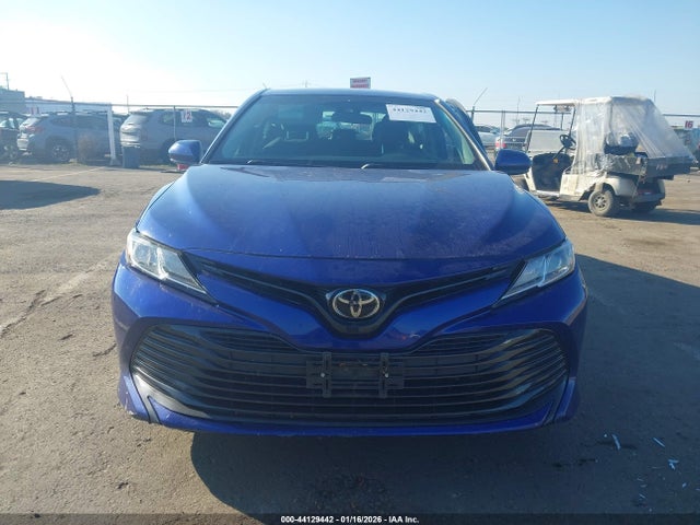 4T1B11HK9JU511956 Toyota CAMRY LE