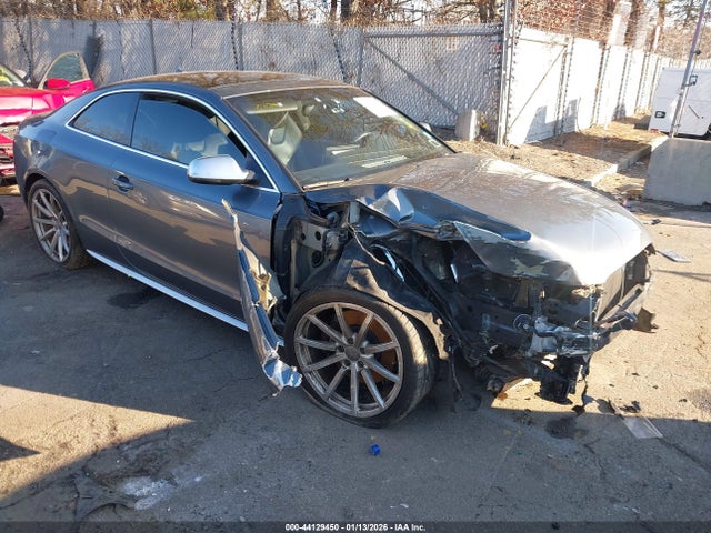 2013 AUDI S5 WAUGGAFR2DA016753