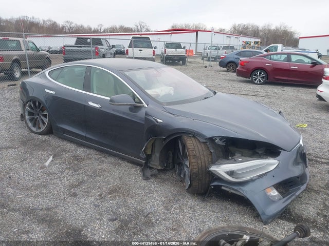Продаж на аукціоні авто 2018 Tesla Model S, vin: 5YJSA1E23JF256724, номер лоту: 44129496