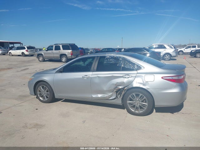 4T1BF1FK1GU182926 Toyota CAMRY SE