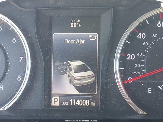 4T1BF1FK1GU182926 Toyota CAMRY SE