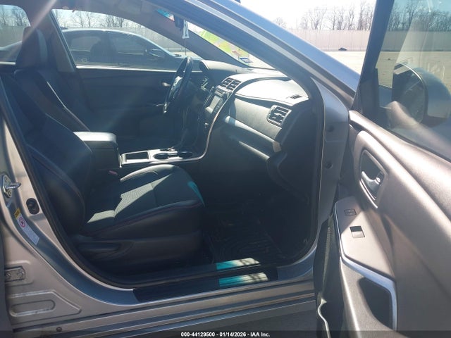 4T1BF1FK1GU182926 Toyota CAMRY SE