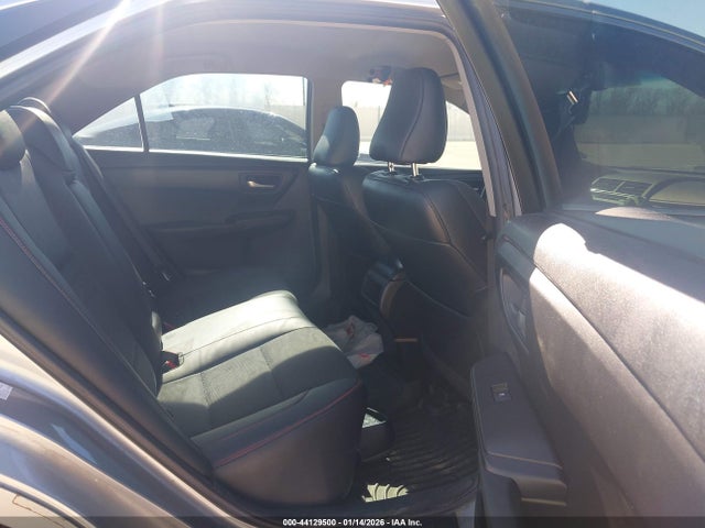 4T1BF1FK1GU182926 Toyota CAMRY SE