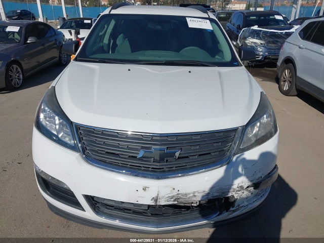 1GNKRFED7HJ317963 Chevrolet Traverse Ls