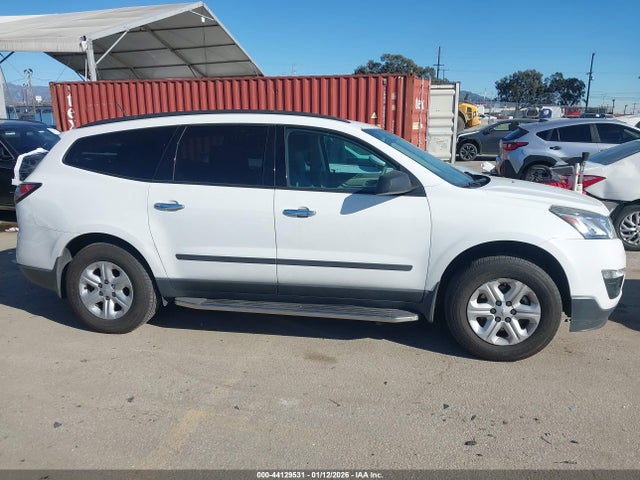 1GNKRFED7HJ317963 Chevrolet Traverse Ls