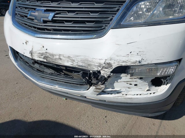 1GNKRFED7HJ317963 Chevrolet Traverse Ls
