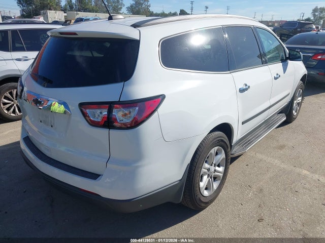 1GNKRFED7HJ317963 Chevrolet Traverse Ls