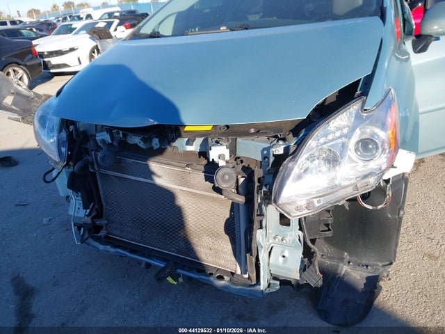 JTDKN3DU0E1809542 Toyota Prius Four