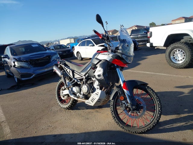 2022 APRILIA TUAREG ZD4XBUA09NS000500