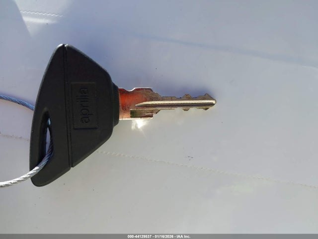 2022 APRILIA TUAREG ZD4XBUA09NS000500 Photo 10