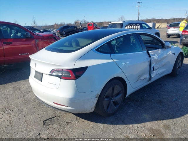 2020 TESLA MODEL 3 5YJ3E1EB3LF735379 Photo 3