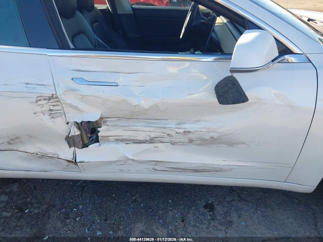 2020 TESLA MODEL 3 5YJ3E1EB3LF735379 Photo 5