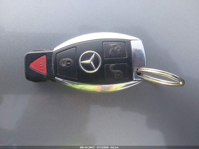 WDCGG5HB6FG398435 Mercedes-Benz GLK 350