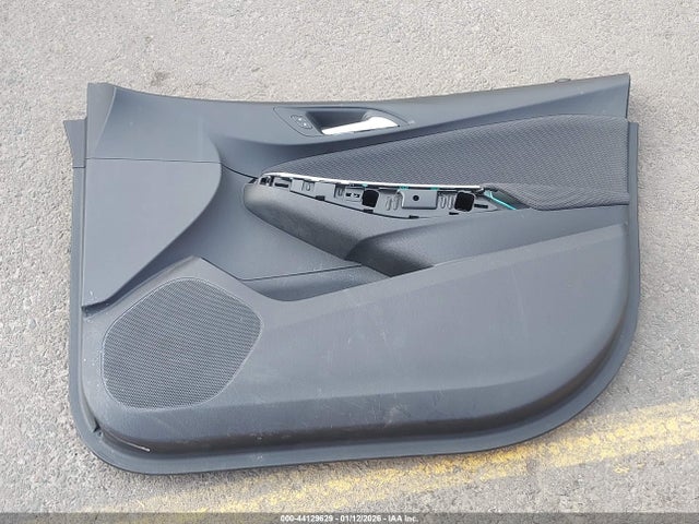 1G1BE5SMXH7230311 Chevrolet Cruze Lt Auto