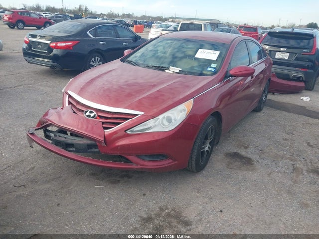 Продажа на аукционе авто 2013 Hyundai Sonata Gls, vin: 5NPEB4AC7DH611877, номер лота: 44129640