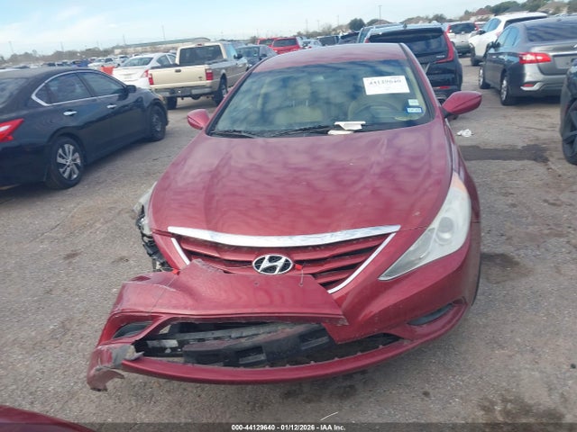 Продажа на аукционе авто 2013 Hyundai Sonata Gls, vin: 5NPEB4AC7DH611877, номер лота: 44129640
