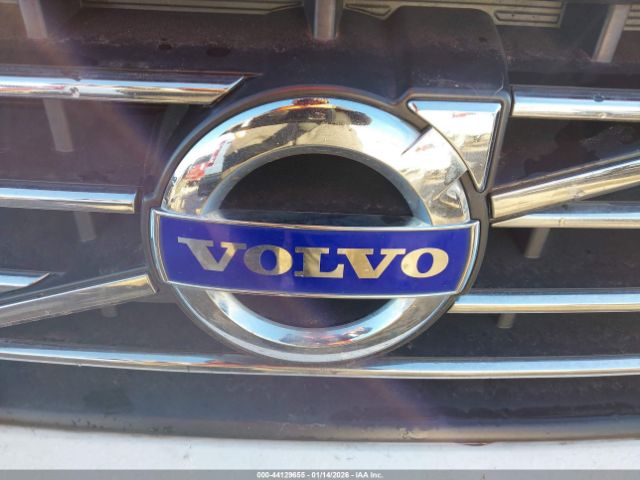 2015 VOLVO XC60 YV440MDJ7F2681487 Photo 5