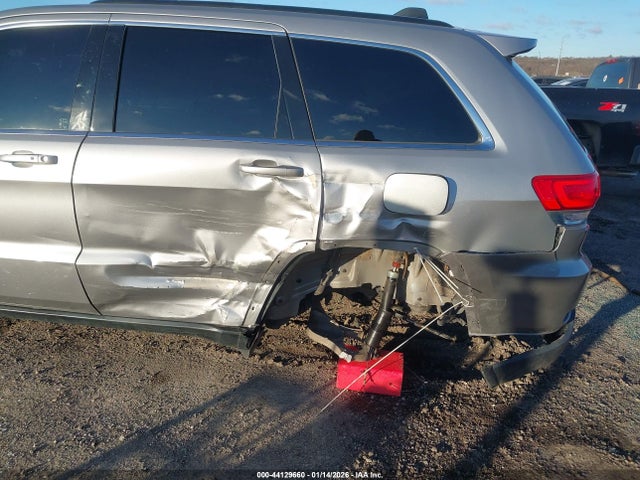 Продаж на аукціоні авто 2016 Jeep Grand Cherokee Laredo, vin: 1C4RJFAG8GC343635, номер лоту: 44129660