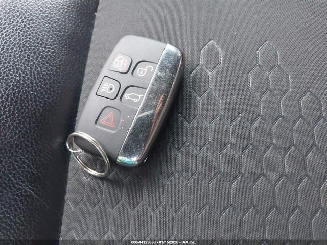 SALCP2BG5HH688663 Land Rover Discovery Sport Se