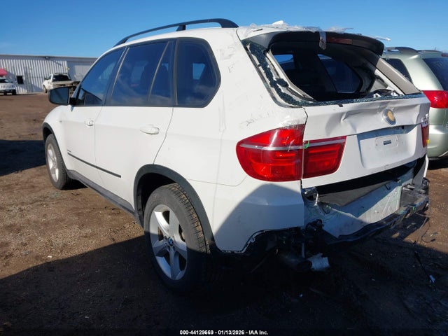 2010 BMW X5 5UXFF0C51ALT75457 Photo 2