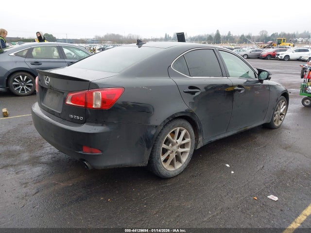 2011 Lexus Is 250 მანქანა იყიდება აუქციონზე, vin: JTHBF5C25B5152779, აუქციონის ნომერი: 44129694