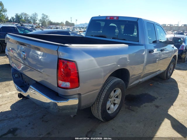 1C6RR6FT5KS698587 RAM 1500 Classic Tradesman 4x2 6&#039;4 Box