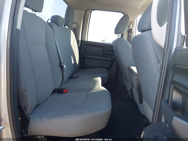 1C6RR6FT5KS698587 RAM 1500 Classic Tradesman 4x2 6&#039;4 Box