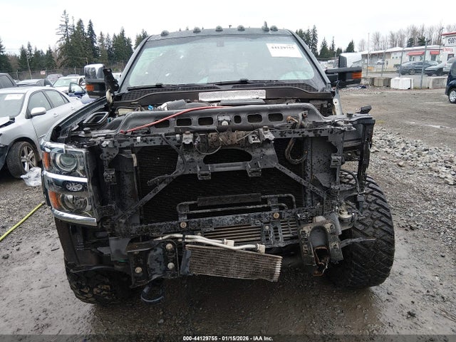 1GC4K0CY4JF143335 Chevrolet Silverado 3500hd Ltz