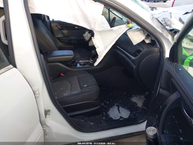 2015 CHEVROLET TRAVERSE 1GNKVHKD3FJ266762 Photo 4