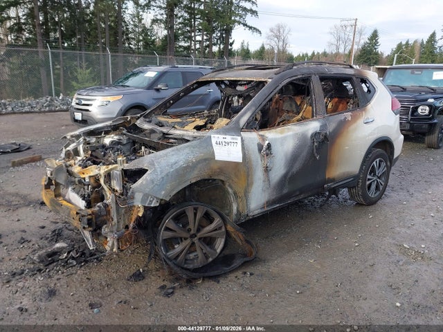5N1AT2MV2HC870397 Nissan Rogue Sl