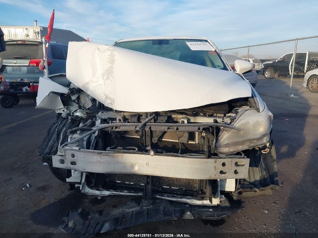Lexus CT 200H 2015 JTHKD5BHXF2237765 Image 12
