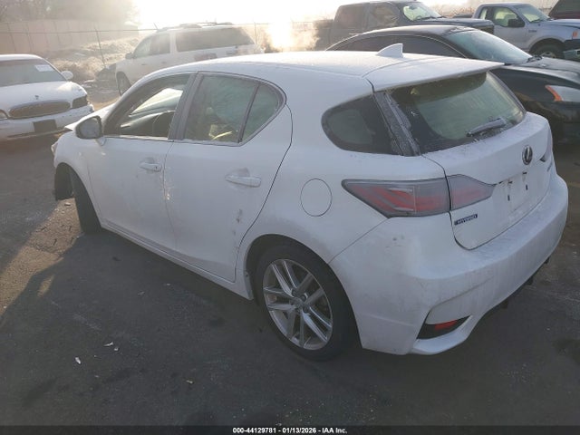 Lexus CT 200H 2015 JTHKD5BHXF2237765 Image 3