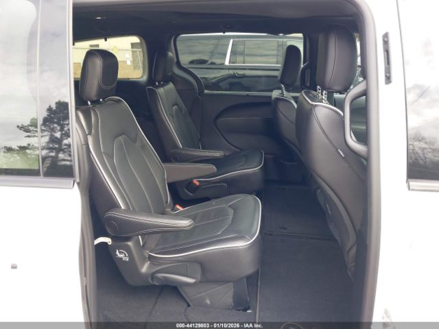 2025 CHRYSLER PACIFICA 2C4RC1GG0SR593178 Photo 7