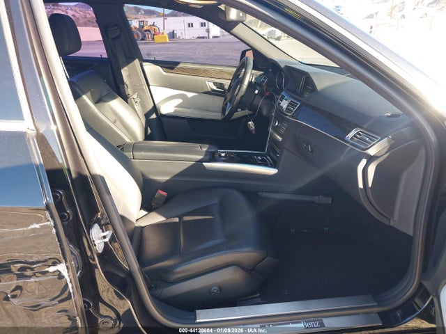 2016 MERCEDES-BENZ E 350 WDDHF5KB0GB172367 Photo 4