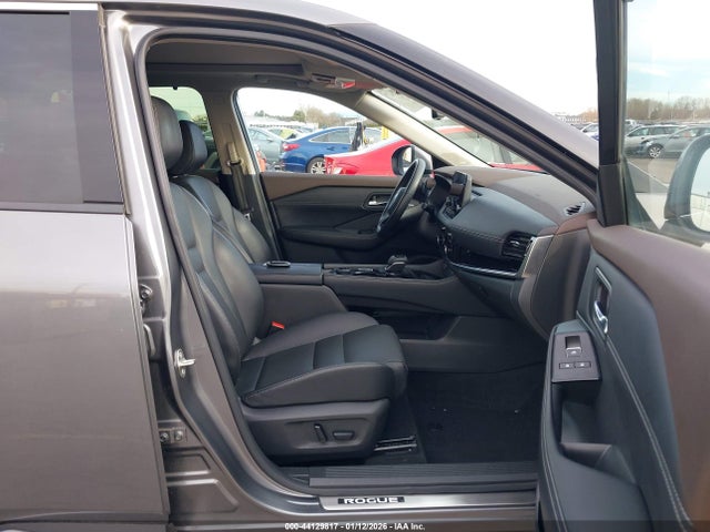 JN8BT3CBXPW469753 Nissan Rogue Sl Intelligent Awd