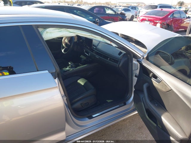 2020 AUDI A5 SPORTBACK WAUCNCF51LA018232 Photo 4