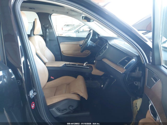 2016 VOLVO XC90 HYBRID YV4BC0PL2G1050903 Photo 4