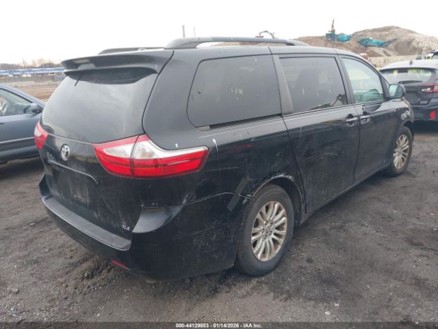 2016 TOYOTA SIENNA 5TDYK3DC7GS738758 Photo 3