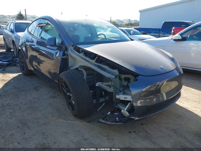2022 TESLA MODEL Y 7SAYGDEF7NF459170 Photo 0