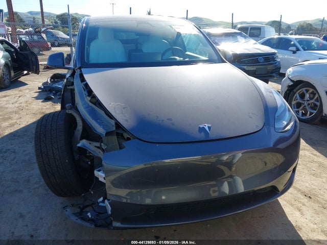 7SAYGDEF7NF459170 Tesla Model Y Performance Dual Motor All-wheel Drive