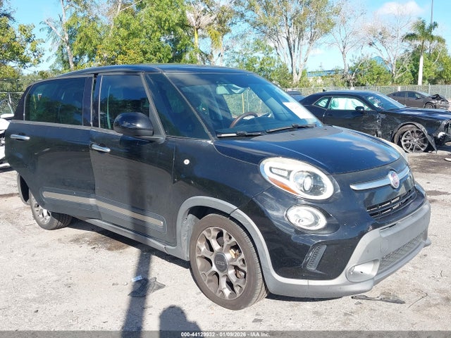 2014 FIAT 500L ZFBCFADH7EZ013450 Photo 0