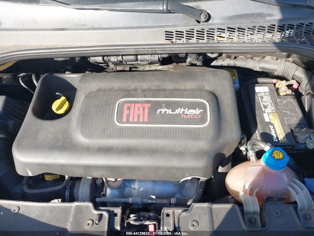 2014 FIAT 500L ZFBCFADH7EZ013450 Photo 9