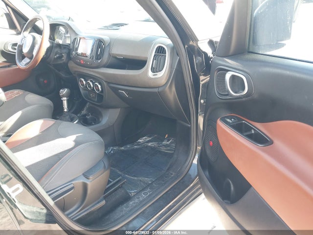 2014 FIAT 500L ZFBCFADH7EZ013450 Photo 4