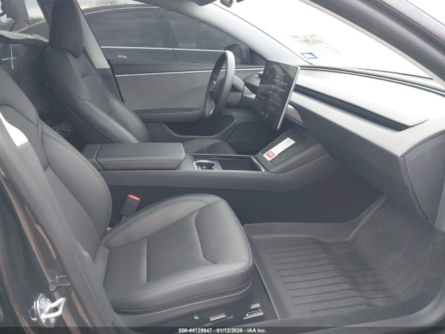 2025 TESLA MODEL 3 5YJ3E1EA1SF006805 Photo 4