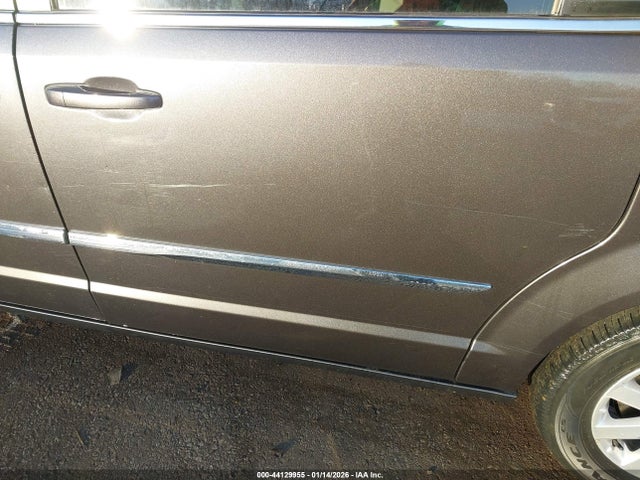 44129955 :رقم المزاد ، 2C4RC1BG3GR268426 vin ، 2016 Chrysler Town & Country Touring مزاد بيع