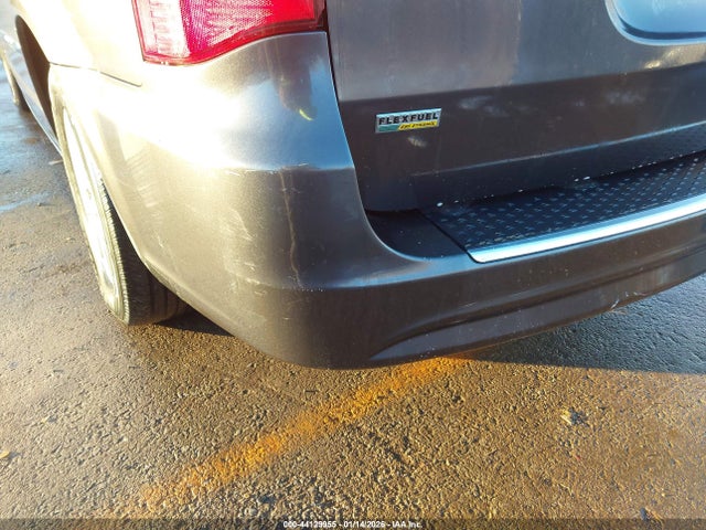 44129955 :رقم المزاد ، 2C4RC1BG3GR268426 vin ، 2016 Chrysler Town & Country Touring مزاد بيع