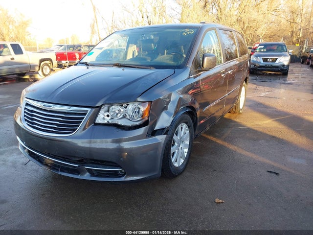 44129955 :رقم المزاد ، 2C4RC1BG3GR268426 vin ، 2016 Chrysler Town & Country Touring مزاد بيع