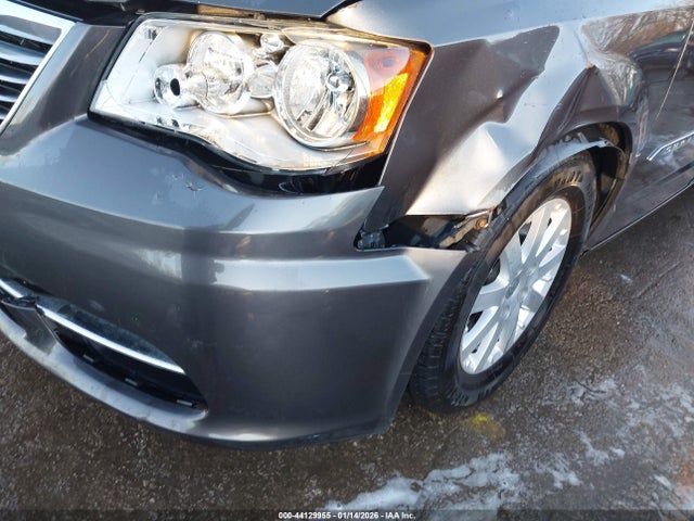 44129955 :رقم المزاد ، 2C4RC1BG3GR268426 vin ، 2016 Chrysler Town & Country Touring مزاد بيع